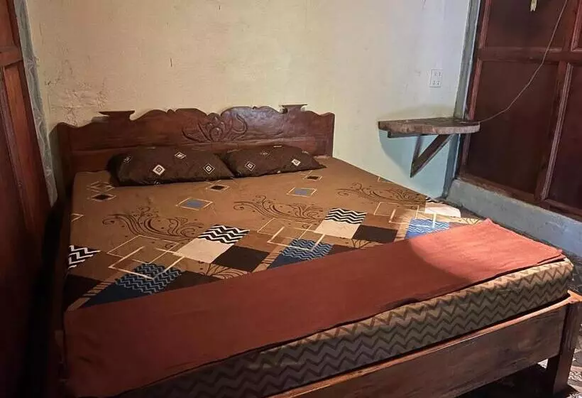 Majatalo Pongo Guest House