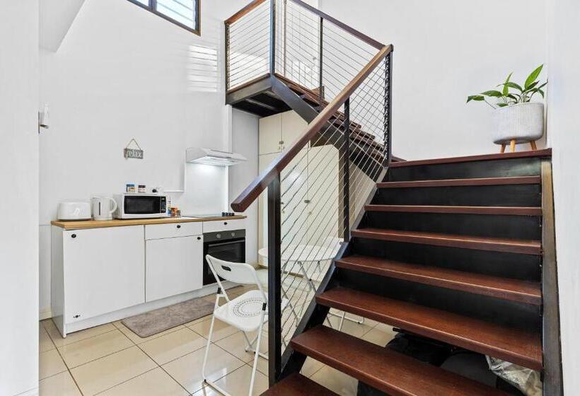 Pensão Tropical Paradise Suite With Private Kitchen Bath And Laundry