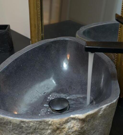 住宿加早餐  Chambres D Hôtes Futuroscope Domaine Du Bois Galant