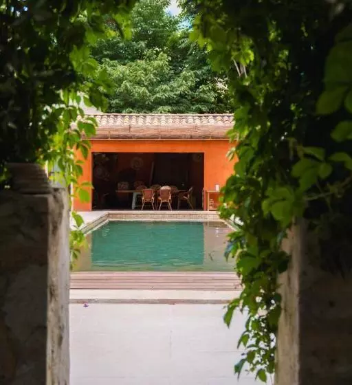 Aamiaismajoitus (B&B) Le Jardin Des Cordeliers