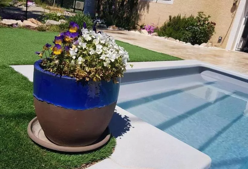 ベッドアンドブレックファースト Maranatha Guest House En Provence