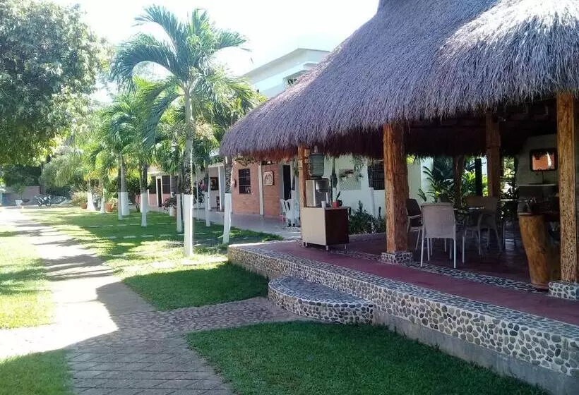 ホテル Cabañas La Palma