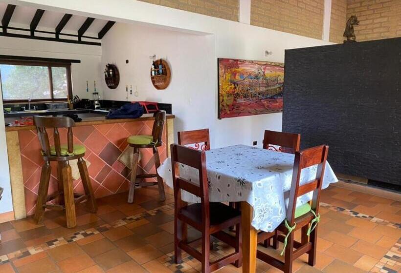 מלון כמוסות Casa Hotel La Primavera