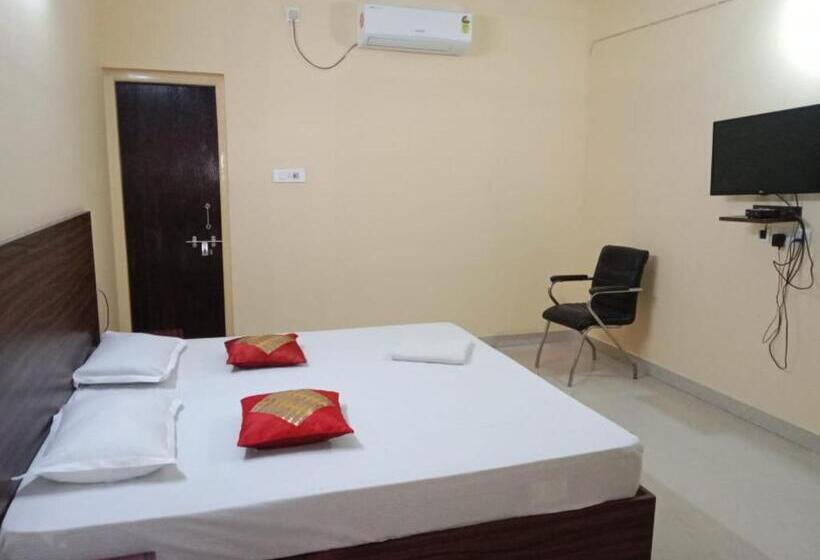 Hotel Goroomgo Green Akress Bhubaneswar Comfortable Bed With Impressive Service