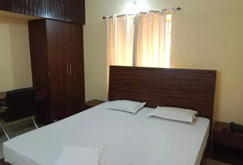 ホテル Goroomgo Green Akress Bhubaneswar Comfortable Bed With Impressive Service