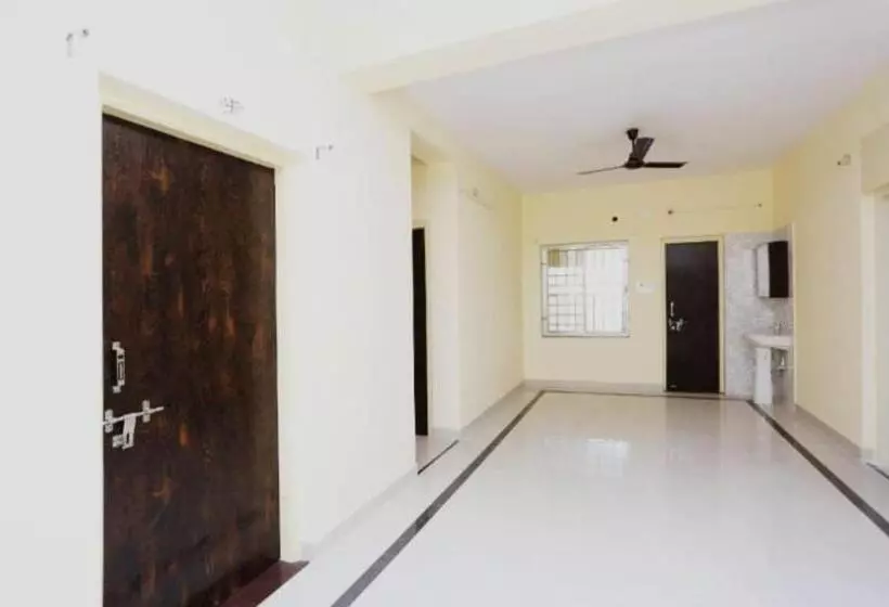 ホテル Goroomgo Green Akress Bhubaneswar Comfortable Bed With Impressive Service