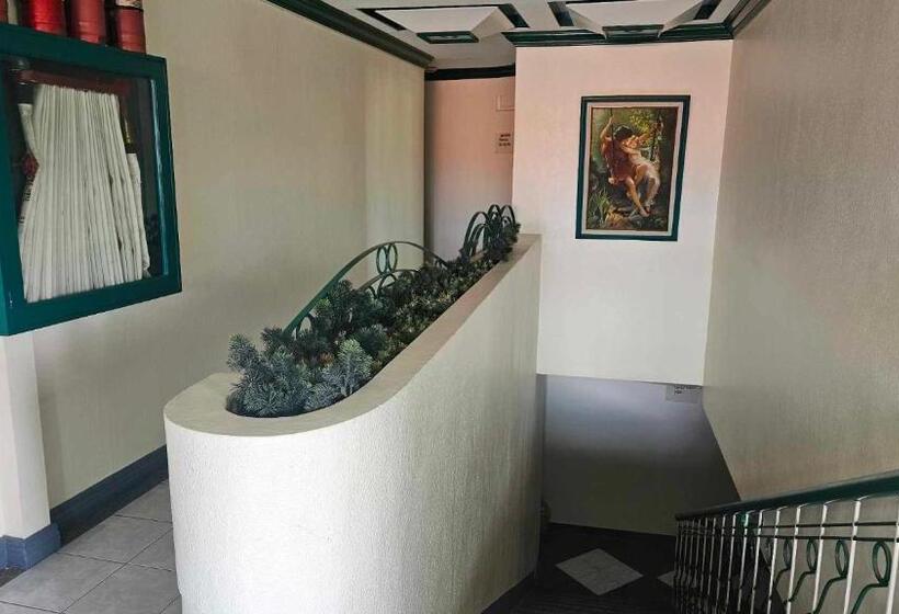 בית מלון כפרי Green Mellow Court