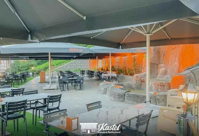 ホテル Kastel Konak