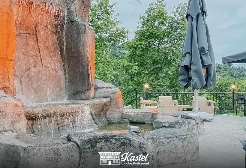 ホテル Kastel Konak