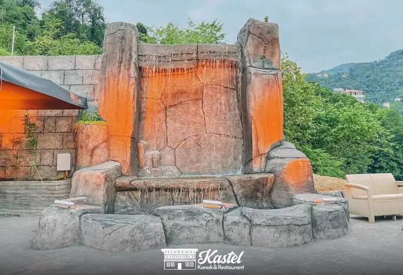 ホテル Kastel Konak