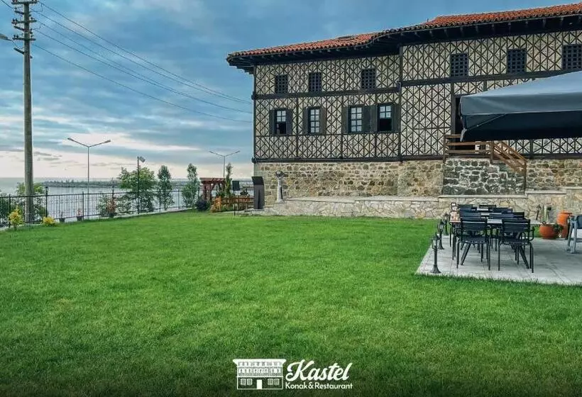 ホテル Kastel Konak