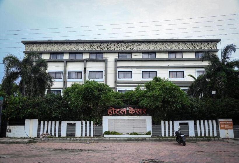 בית מלון כפרי Kesar Residency