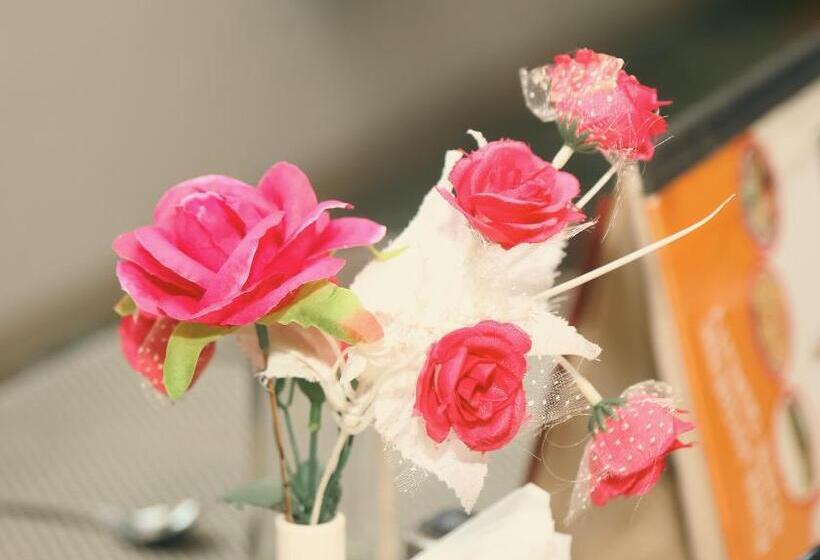 בית מלון כפרי Kesar Residency