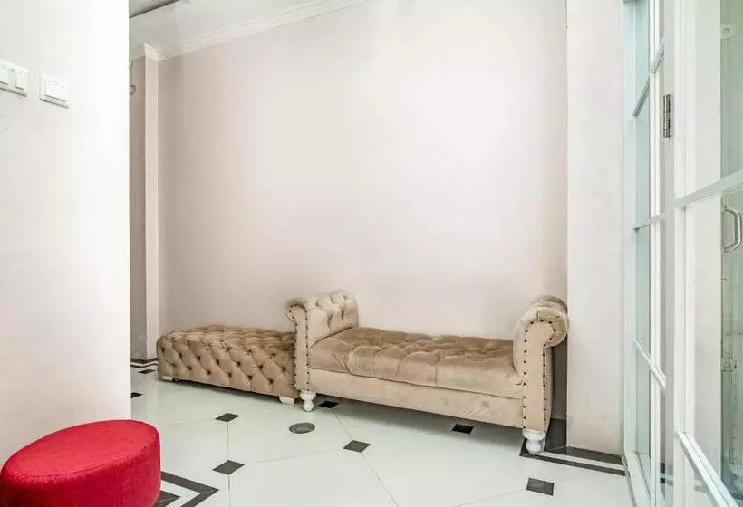 ホテル Reddoorz Near Taman Bekapai 3 Balikpapan