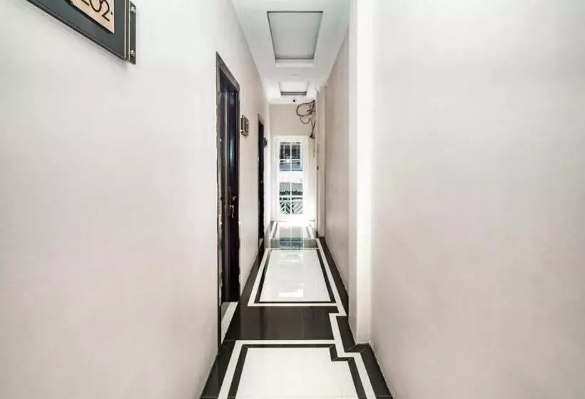 ホテル Reddoorz Near Taman Bekapai 3 Balikpapan