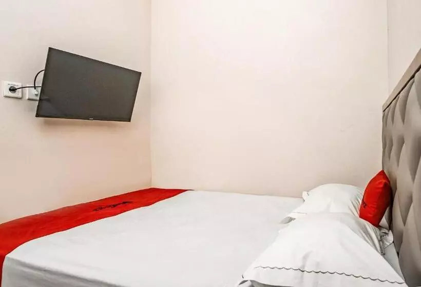 ホテル Reddoorz Near Taman Bekapai 3 Balikpapan