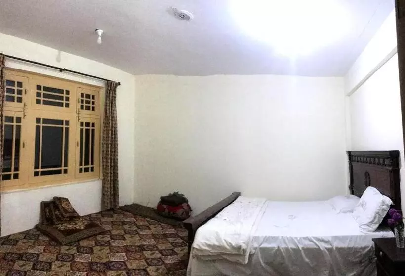 هتل Serenity Guest House