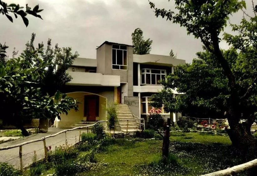 هتل Serenity Guest House