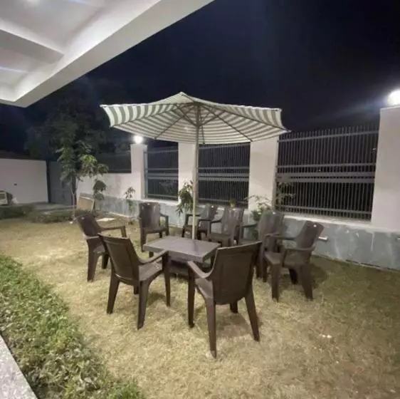 Hotelli Vihaan Residency