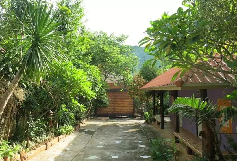 Majatalo จันทรา รีสอร์ต เอราวัณ Jantra Resort Erawan Kanchanaburi