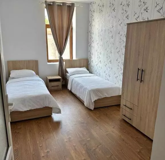 ペンション Cazare Sascut