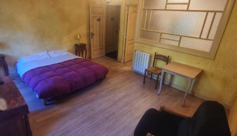 פנסיון Les Hôtes De Labastide