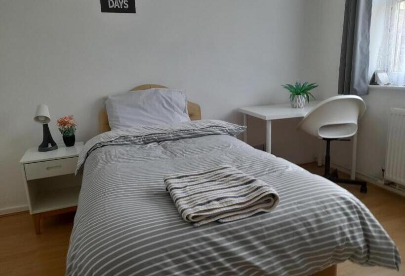 ペンション Livingstone