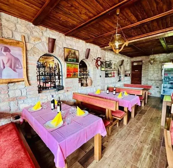 پانسیون Vila Relax