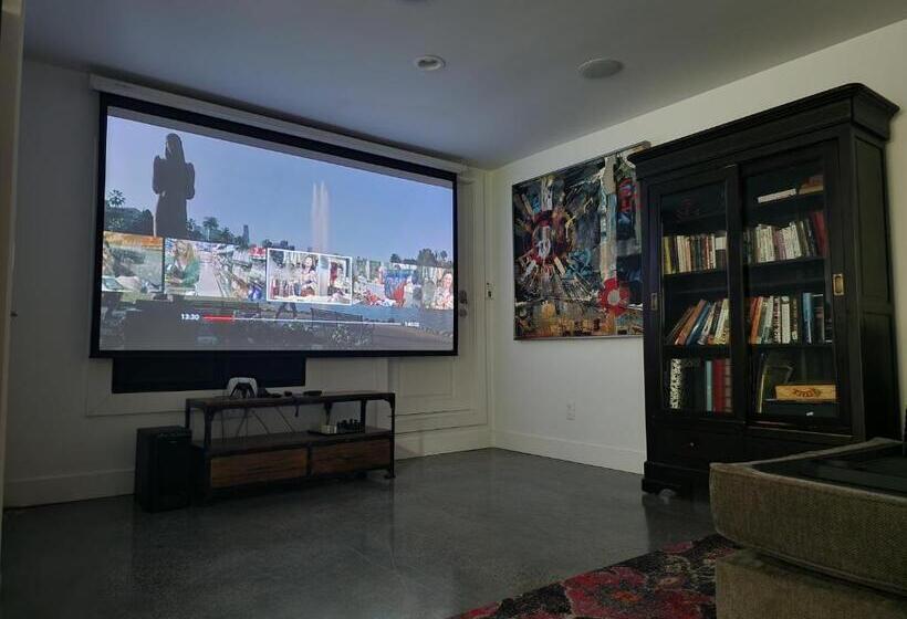 ペンション West Vancouver Sunset Guesthouse