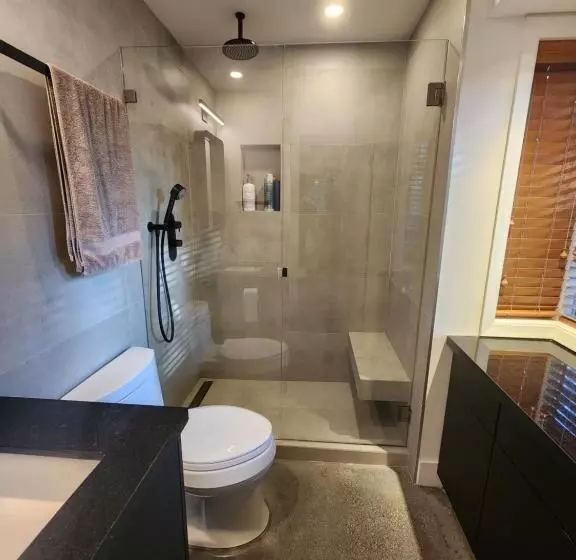 Majatalo West Vancouver Sunset Guesthouse