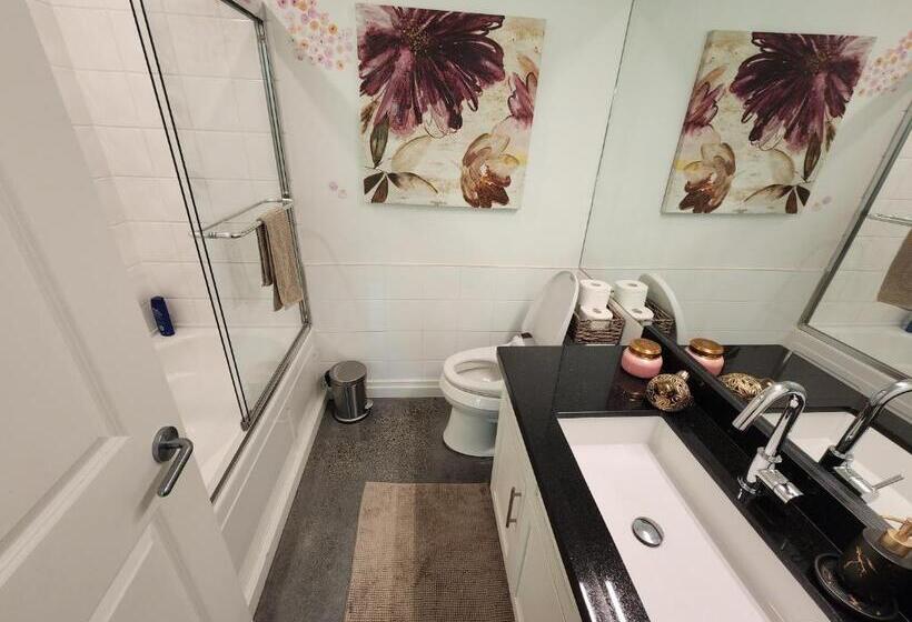 ペンション West Vancouver Sunset Guesthouse