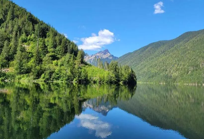 Majatalo West Vancouver Sunset Guesthouse