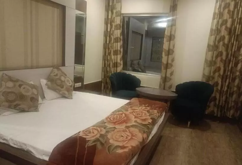 Hotelli Razido Suites