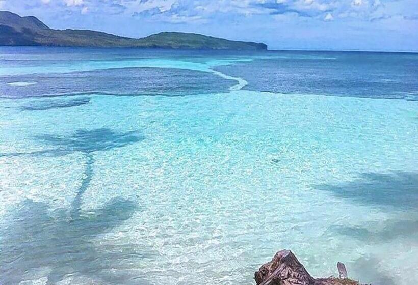 تختخواب و صبحانه Las Mariposas