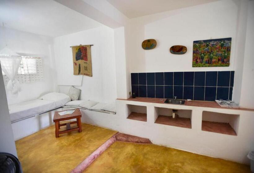 تختخواب و صبحانه Las Mariposas