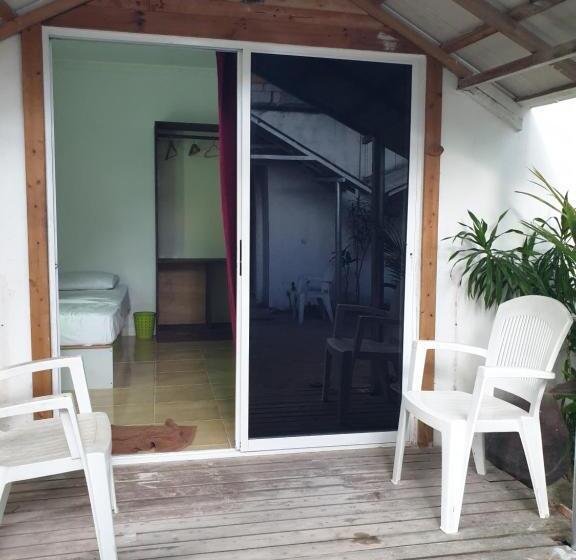 تختخواب و صبحانه Maafushi View