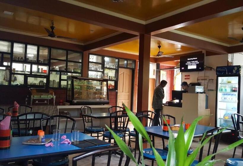 تختخواب و صبحانه Maafushi View