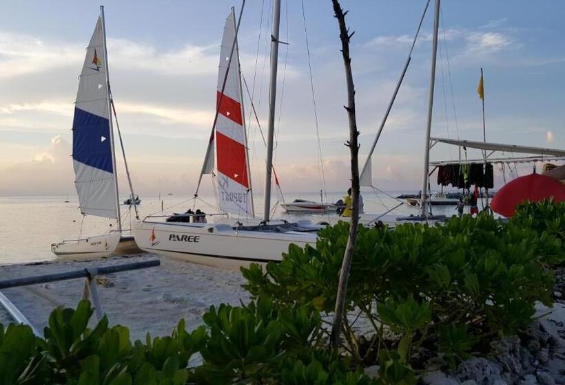 تختخواب و صبحانه Maafushi View