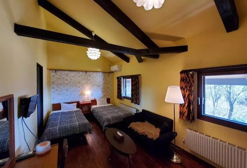 Aamiaismajoitus (B&B) Villa Monrepos
