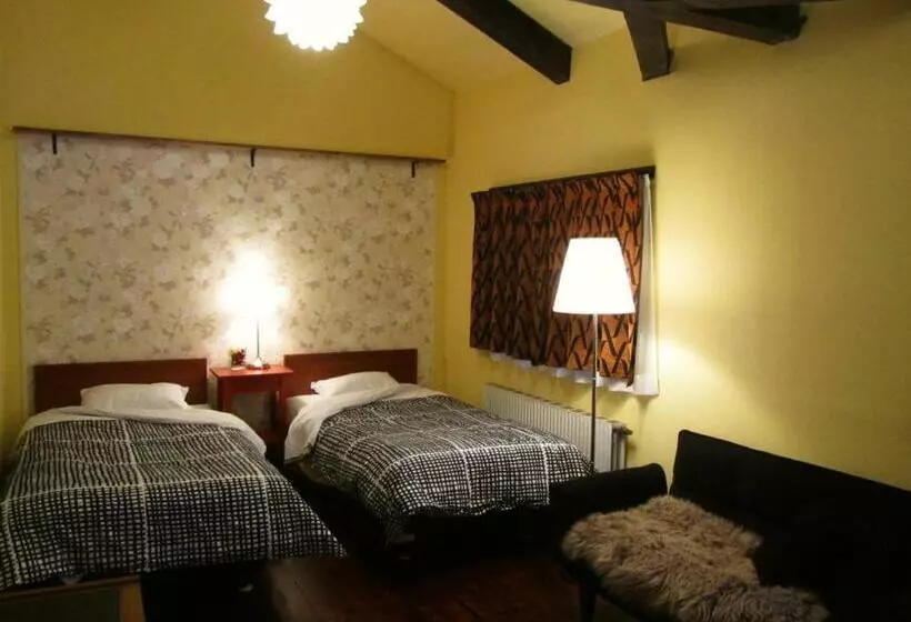 Aamiaismajoitus (B&B) Villa Monrepos