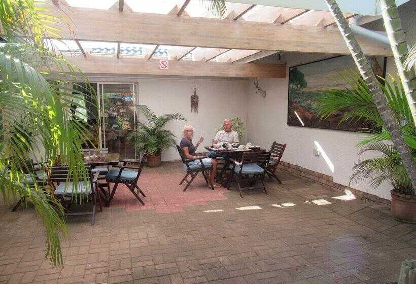 Bhangazi Lodge Bed & Breakfast