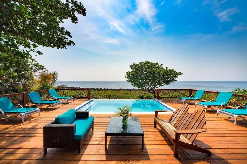 هتل Cocolobo Resort
