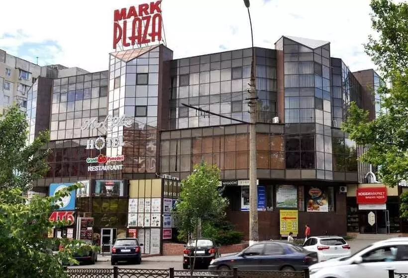 ホテル Mark Plaza