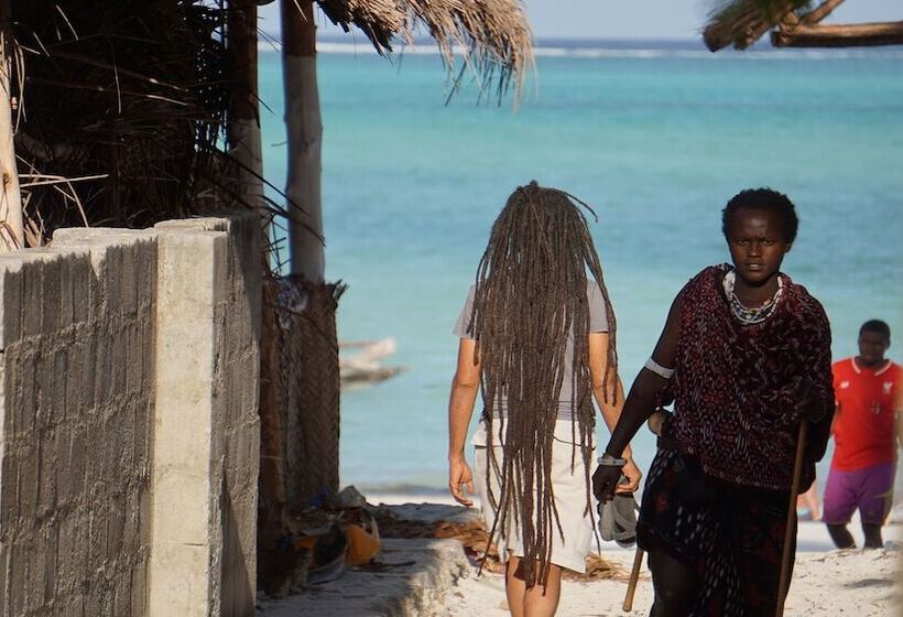 فندق Paje By Night Bungalows