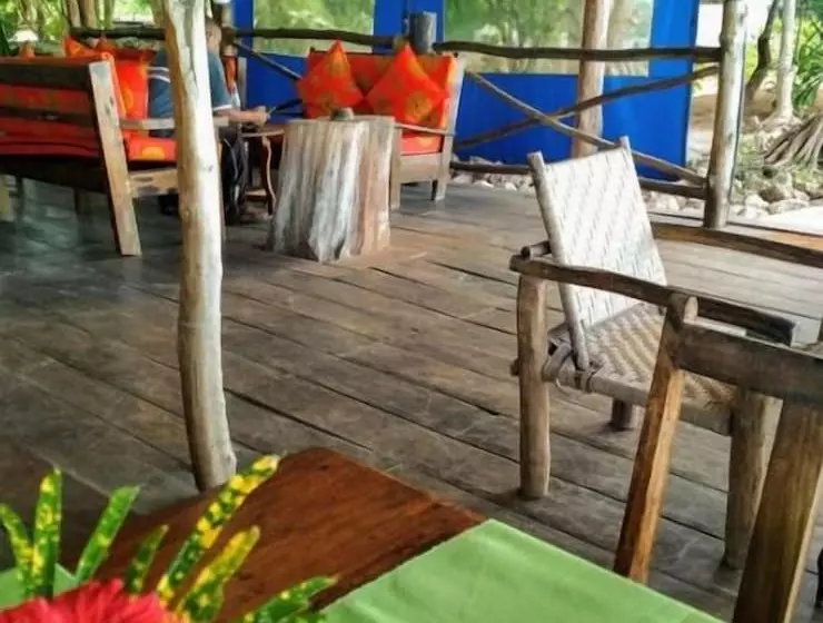 Hotelli Panga Chumvi Beach Resort