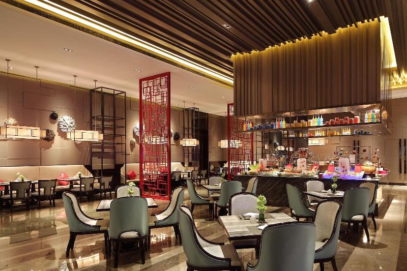 Отель Wanda Realm Dongying