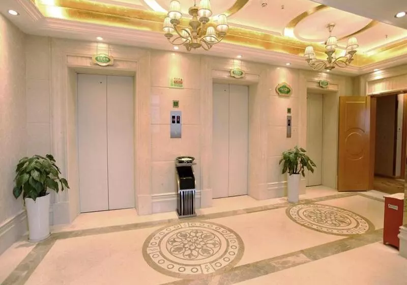 Vienna International Hotel Zhuzhou Railway Station Central Plaza