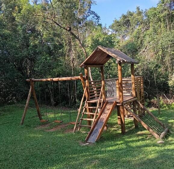 הוסטל Pousada E Camping Claro Casa De Pedra De Delfinópolis Mg