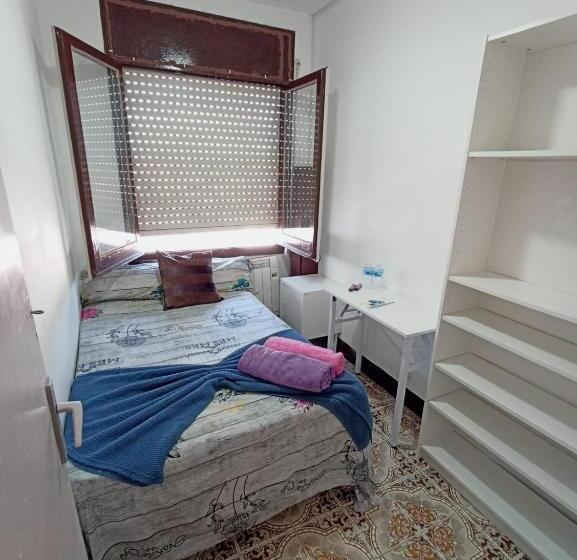 تختخواب و صبحانه Paralelo Rooms