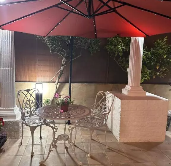 تختخواب و صبحانه Villa Iri Habitación N 2 Con Un Baño Compartido , Balcón
